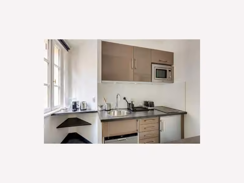 La Maison Des Travaux