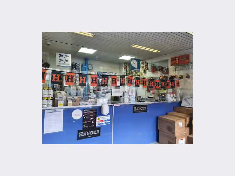 Au Forum Du Bâtiment - Quincaillerie Paris 17 - CPE
